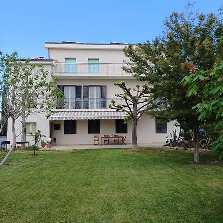 La Casa Degli Ippocastani Apartment Colonnella Ngoại thất bức ảnh